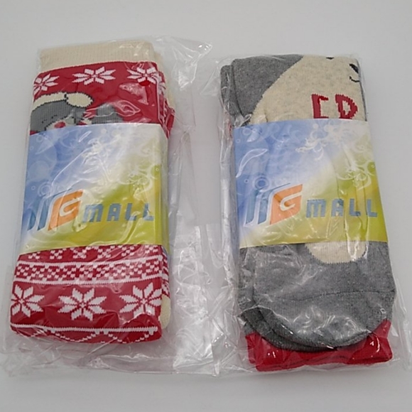 Women's 2 Pairs  Christmas Socks - Picture 3 of 4